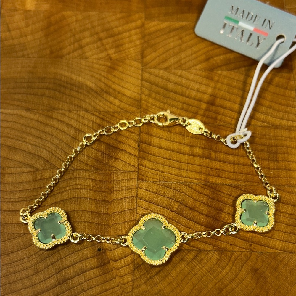 NWT Mia Fiore Sterling Silver 18k gold plated Elegant Gold/Green Clover Bracelet